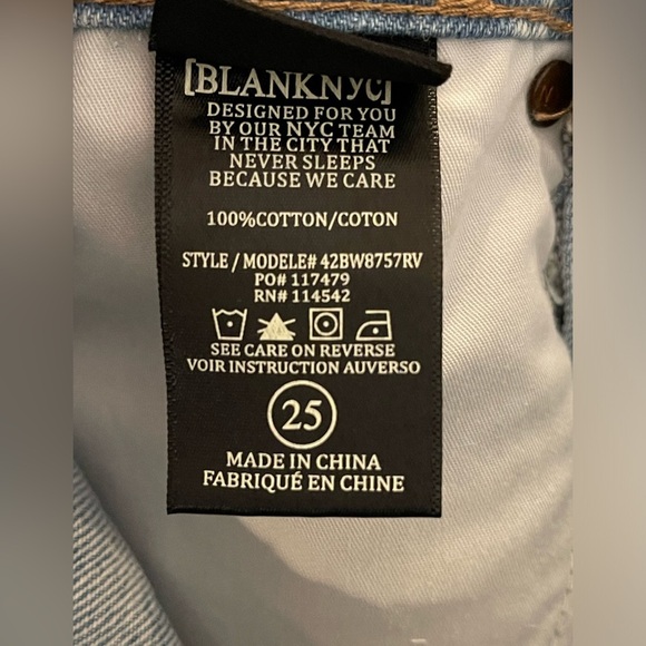 NWT BLANKNYC The Reeve Ultra High-Rise Frayed Hem Light Denim Shorts Size 25 - Picture 14 of 14
